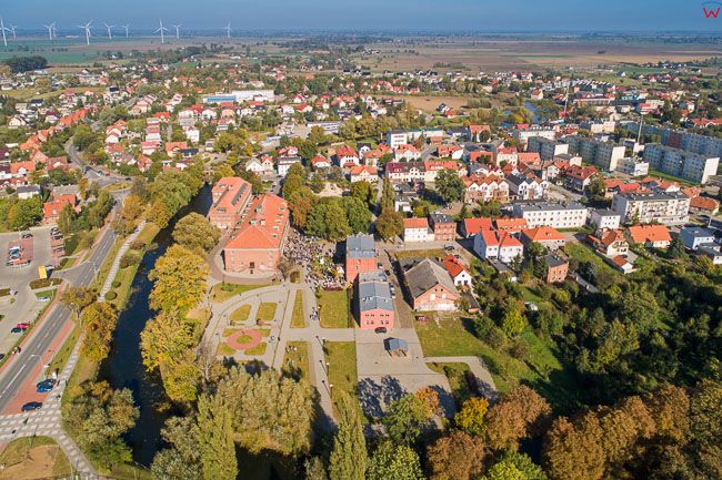 Nowy Dwor Gdanski, 06.10.2018 r. panorama miasta z lotu ptaka EU, PL, Pomorskie, Lotnicze
